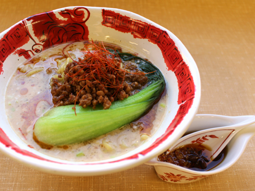 手造りラー油で作る担々麺